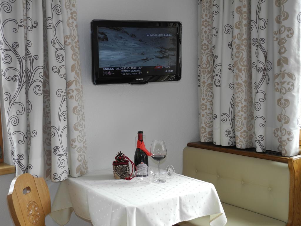 Valbella Apartment Ischgl Phòng bức ảnh